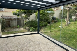 Pergola Vision avec parois coulissantes